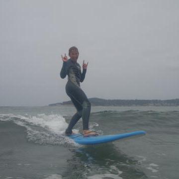 Surf lessons for groups